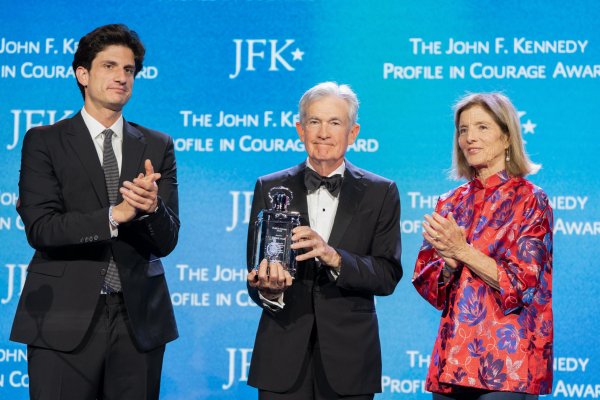 Jerome Powell advierte que la Reserva Federal atraviesa una “prueba de estrés”
