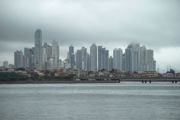 Panamá impone impuesto del 15% a las “empresas de papel”