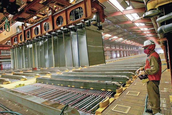 BHP suscribe contrato con gigante china para desarrollar proyectos renovables para Escondida y Spence