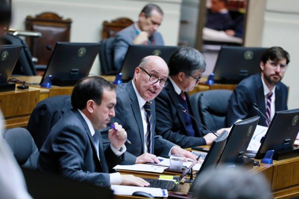 Quiroz asegura que de los US$ 6.200 millones de mayor endeudamiento que pedirá al Congreso, US$ 1.500 millones serán para pagar a proveedores del Estado