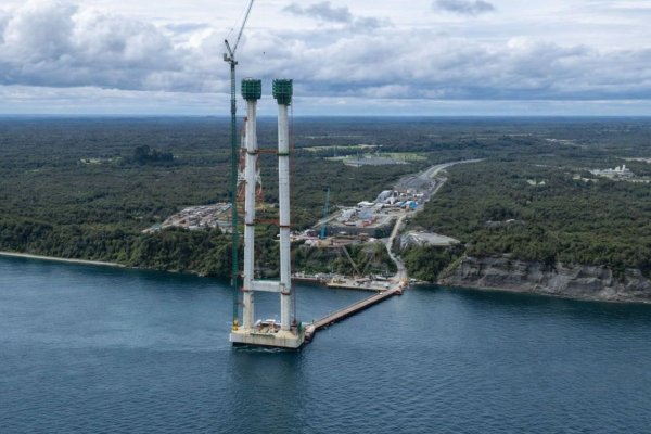 Puente Chacao: Pila Norte alcanza 98% de avance y megaobra se apresta a iniciar fase de instalación de cables de suspensión