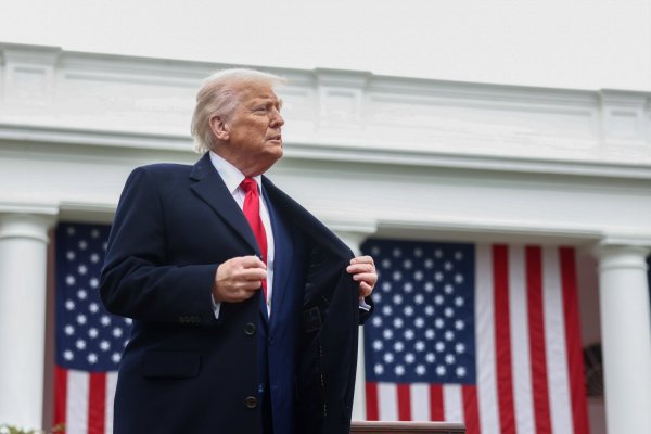 Por qué el nuevo plan arancelario de Trump se centra en el trabajo forzoso