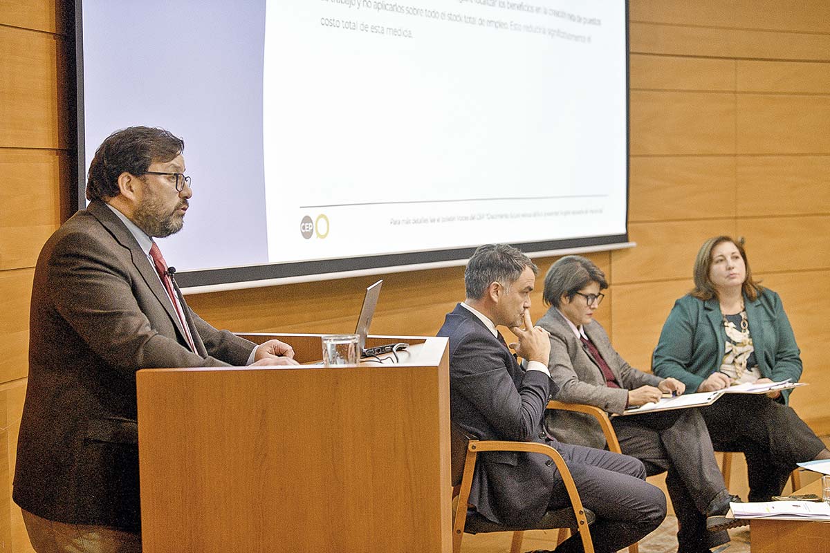 <p>El hoy investigador del CEP, Jorge Rodríguez, lideró el CFA entre 2022 y 2025.</p>