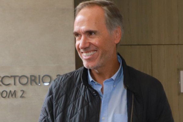 Enrique Ostalé asume la presidencia del directorio de Softys, la filial de CMPC con ventas por US$ 3.500 millones
