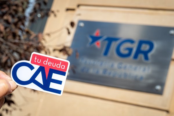 Tesorería inicia embargos de bienes raíces a deudores del CAE