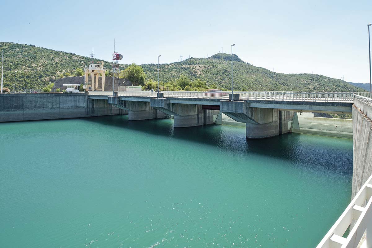 <p>Baja producción hidroeléctrica enciende primera alarma en medio de incertidumbre por llegada de “El Niño” en invierno</p>