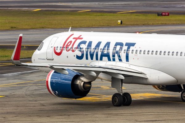 <p>JetSmart expande operaciones a doble dígito y gana reconocimiento por eficiencia de su modelo low cost</p>