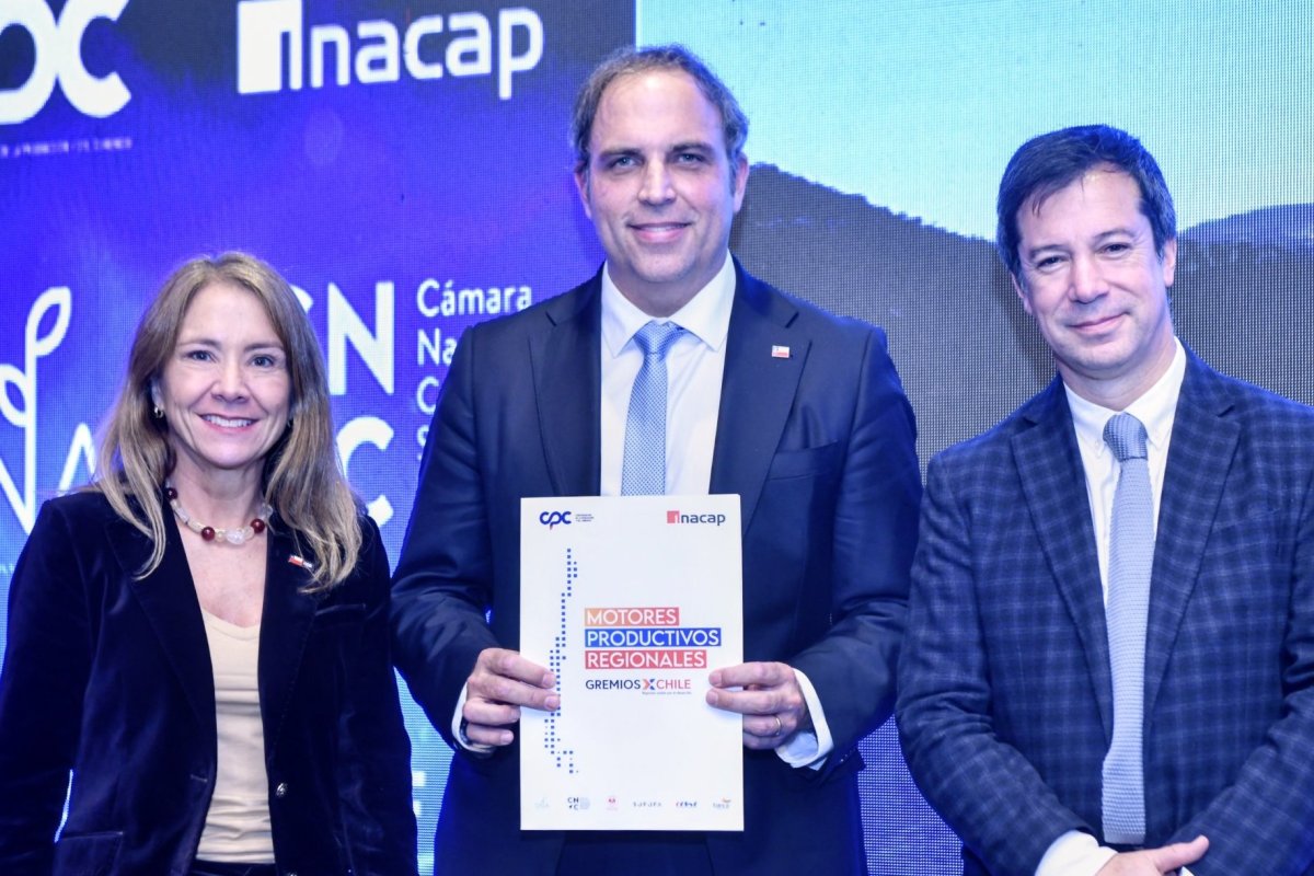 <p>El evento fue encabezado por la presidenta de CPC, Susana Jiménez, el subsecretario de Economía, Karlfranz Koehler y el rector de Inacap, Lucas Palacios.</p>