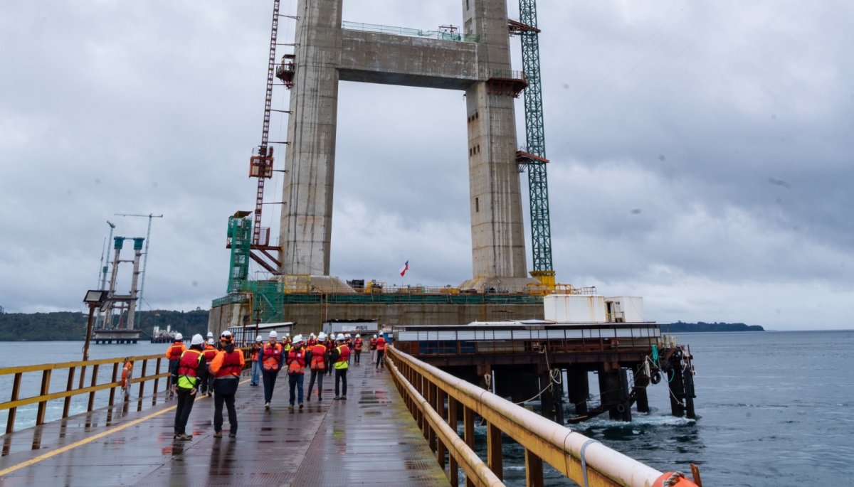 <p>Sindicato de Puente Chacao busca adelantar negociación colectiva, pide duplicar bono y amenaza con convocar a huelga</p>