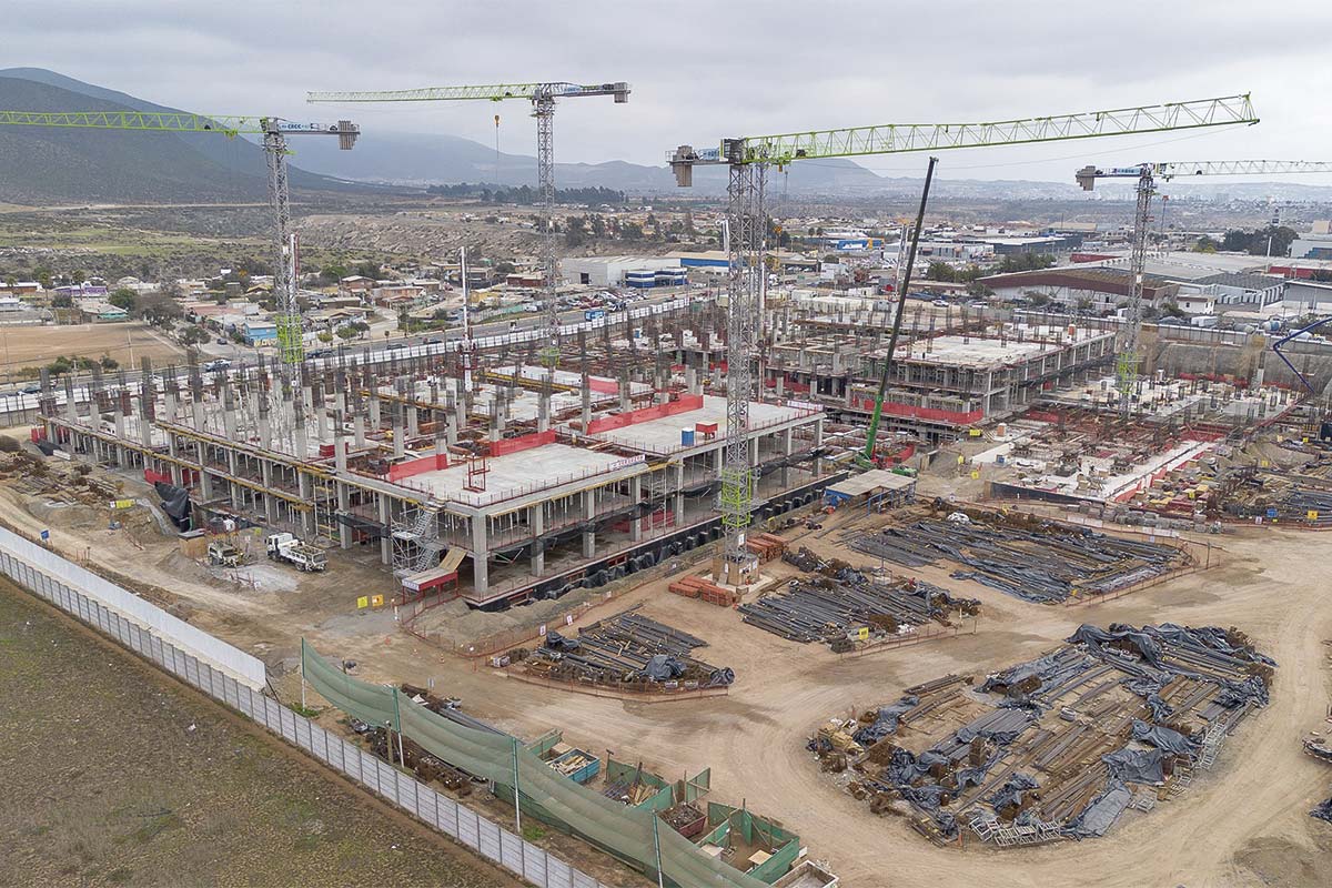<p>La concesionaria china CRCC suma nuevos frentes con el Estado y solicita más plazo para obras hospitalarias en Coquimbo y O’Higgins</p>