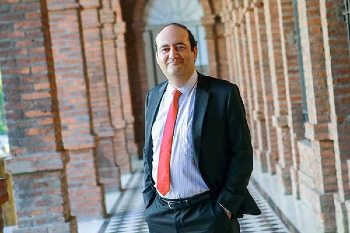 <p>Zapata es consejero senior del estudio VGC Abogados.</p>