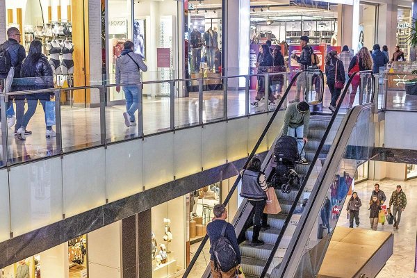 Sondeo CEP: se deterioran expectativas económicas en el país y cala inquietud por la mayor deuda pública