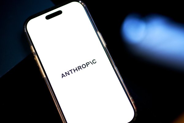 Anthropic se apresura a implementar sus mejores herramientas de IA después de que la administración Trump congelara sus modelos más avanzados