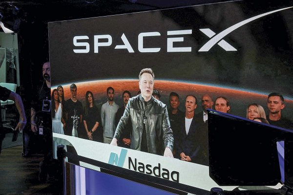SpaceX sube un 11% en su segundo día de cotización tras una salida a bolsa récord