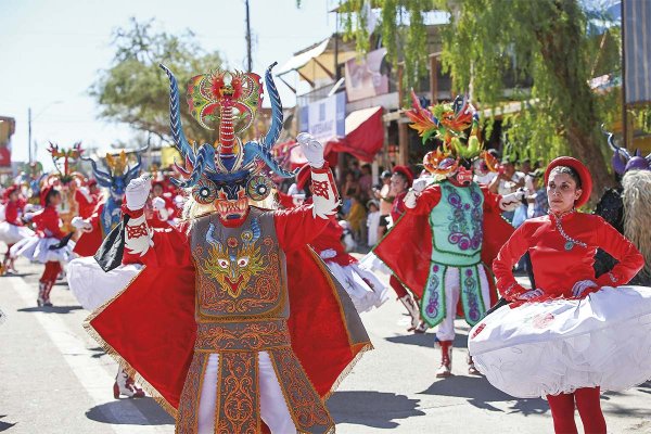 Fiesta de La Tirana: nueva exigencia de boletas de garantía pone en riesgo celebraciones y enciende la alerta entre los organizadores