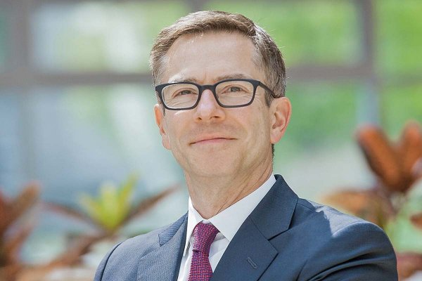 Randall Kroszner, exmiembro de la Junta de Gobernadores de la Reserva Federal: “La lectura correcta de que Warsh no incluyera su pronóstico es que las proyecciones perderán relevancia en la Fed de ahora en adelante”