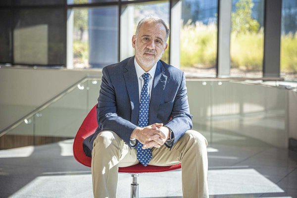 Jorge Selaive, economista: "De no mediar nuevos golpes a la confianza, por factores externos o internos, la economía debería crecer no menos de 3,0% en 2027"