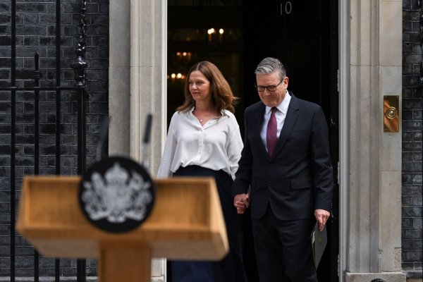 El primer ministro británico Starmer anuncia que dimitirá