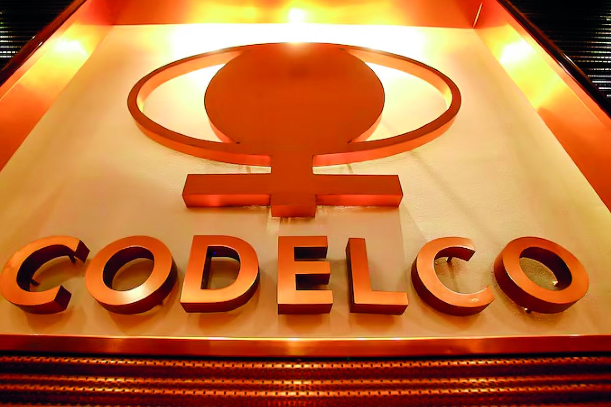 <p>Codelco gana atractivo en el mercado, pero sus pares de la gran minería privada se financian más barato</p>