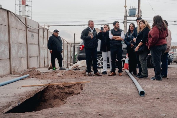 Terremoto silencioso: alcalde de Alto Hospicio respalda llamado de ministro Poduje a declarar Estado de Catástrofe por socavones