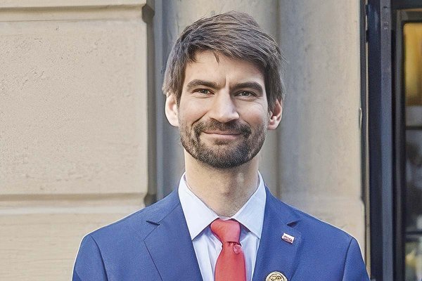 Remezón en el Servicio de Biodiversidad y Áreas Protegidas: timonel despide a cuatro directores regionales y dos jefes de división