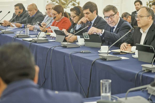 Primer proyecto minero de Kast supera su primer trámite, mientras diputados opositores adelantan indicaciones para excluir de beneficios a la gran minería