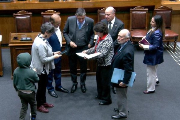 La contrapropuesta que la oposición puso sobre la mesa apenas se aprobó la idea de legislar del proyecto misceláneo