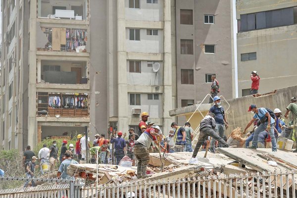 Terremoto en Venezuela: siguen labores de rescate mientras crece el número de víctimas fatales