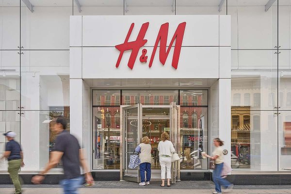 H&M decepciona con sus ventas y mantiene dudas sobre su recuperación