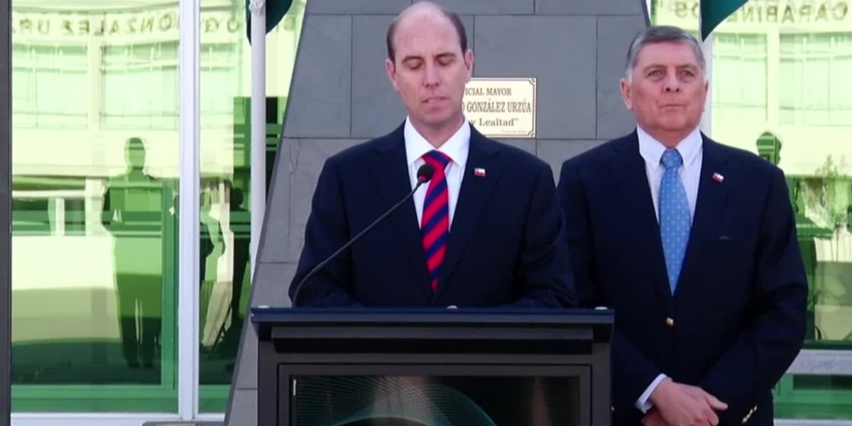 <p>Ahora en DF | Ministro Arrau responde dardos de Matthei por temas de seguridad: “La invito a informarse"</p>