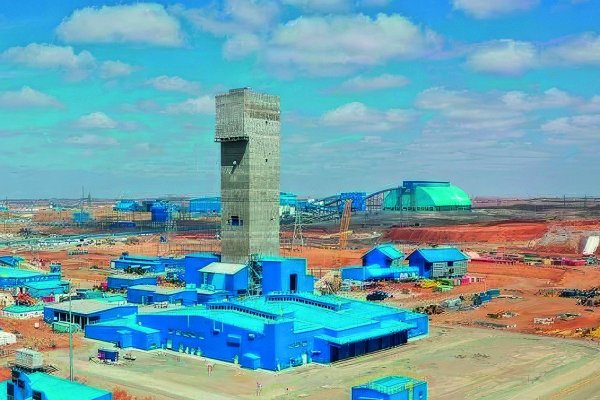 Rio Tinto acuerda nuevas condiciones financieras para proyecto de mina de cobre por US$ 18 mil millones