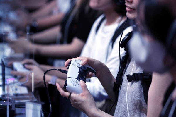Sony es el primer gigante de las consolas que dejará de fabricar juegos en formato físico