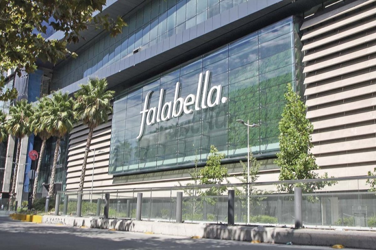<p>Falabella consolida recuperación ante los ojos del mercado: Feller Rate le devuelve la clasificación AA que tenía hasta 2023</p>