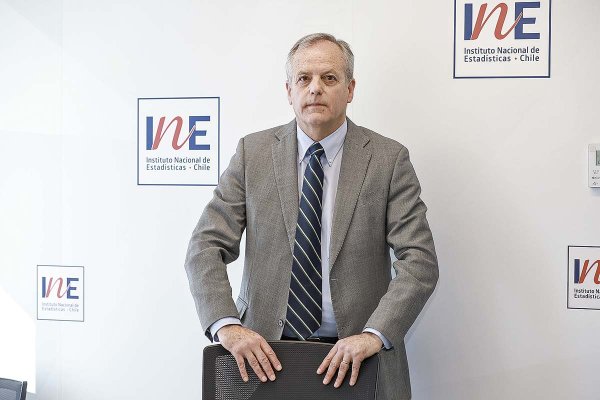 El director del INE, Ricardo Vicuña, dejará su cargo tras no ser renovado por el gobierno