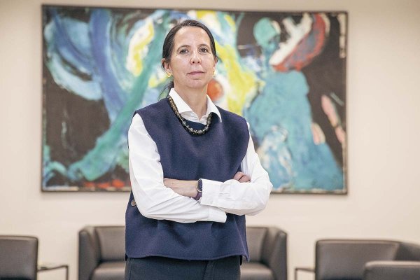 Claudia Martínez: "En un contexto de desempleo tan alto, tenemos que pensar cómo introducir grados de flexibilidad que faciliten la generación de empleo"