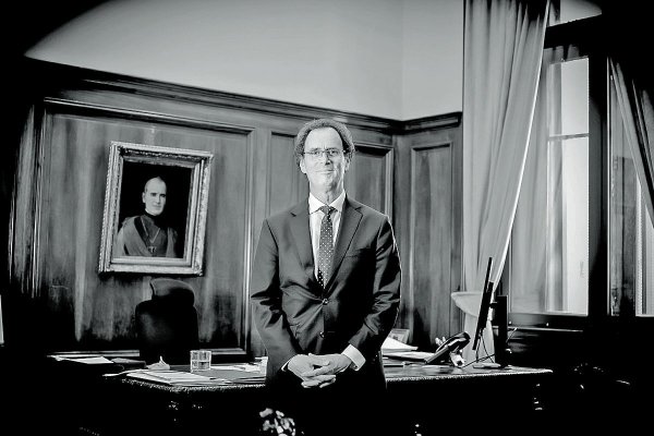 El plan del rector De la Llera para transformar la UC en 5 años