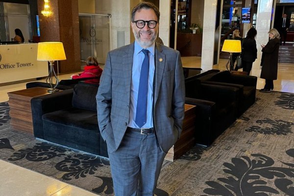 <p>Rodrigo Hinzpeter: "Estamos a poco de caer en una recesión técnica y eso, siguiendo la analogía del Presidente, confirma que nuestra economía está enferma"</p>