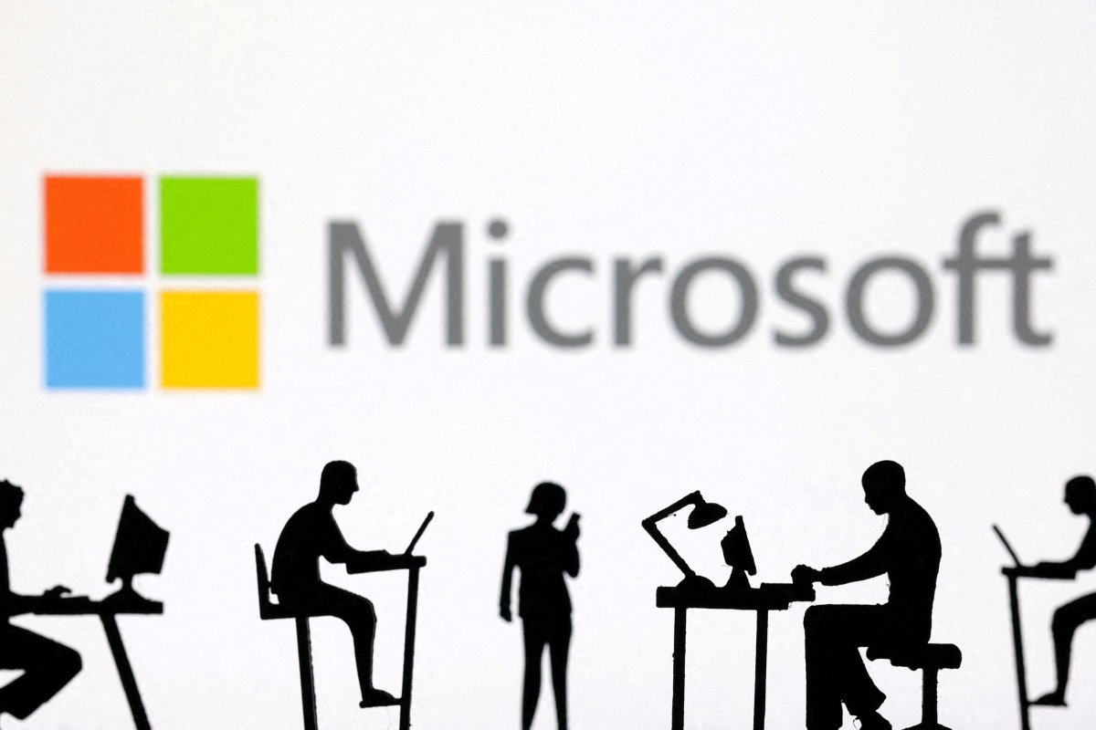 <p>Microsoft suele recortar puestos de trabajo hacia finales de su ejercicio fiscal, en junio, al establecer los planes de gasto para el nuevo año. (Ilustración: Reuters)</p>