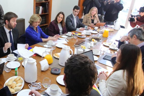 UDI crea mesa para generar “propuestas que mueven la aguja” en materia de empleo