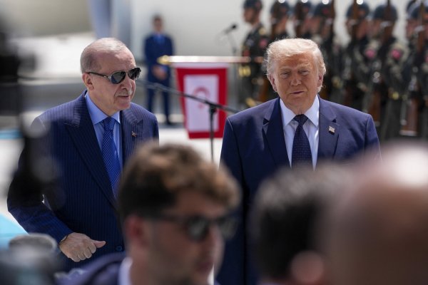 La OTAN promociona acuerdos por US$ 12.000 millones para demostrarle a Trump que intensifica sus esfuerzos