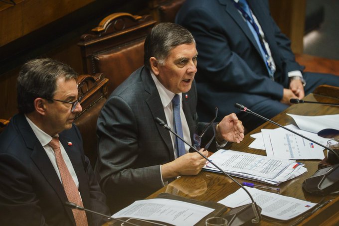 <p>La Moneda llama a los senadores del PPD a cumplir el acuerdo por ley miscelánea: “En política el valor de la palabra empeñada es lo que manda"</p>