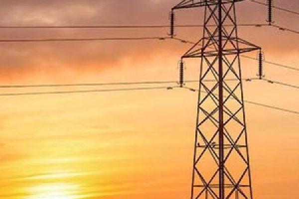 No quiere repetir lo de 2024: Enel refuerza hasta nueve veces sus equipos en terreno ante sistema frontal en la RM