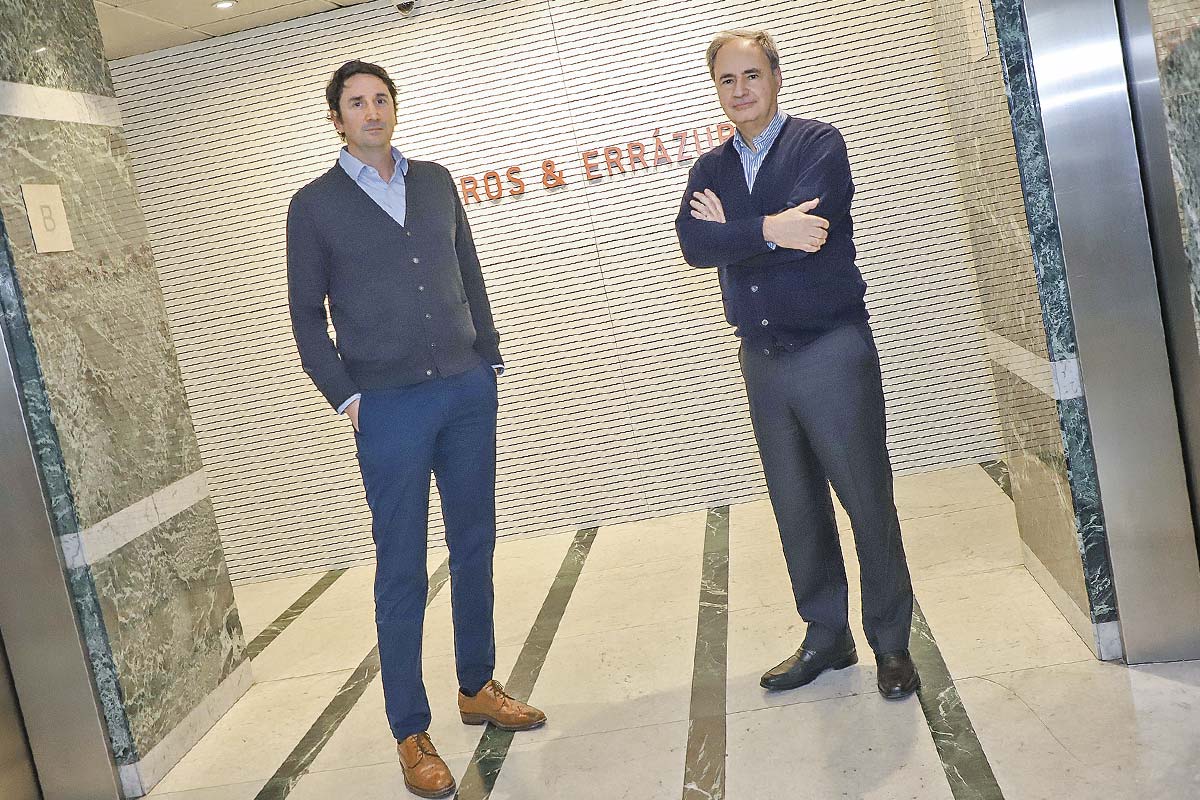 <p>Andrés Rodríguez junto a Cristián Barros. Foto: Julio Castro</p>