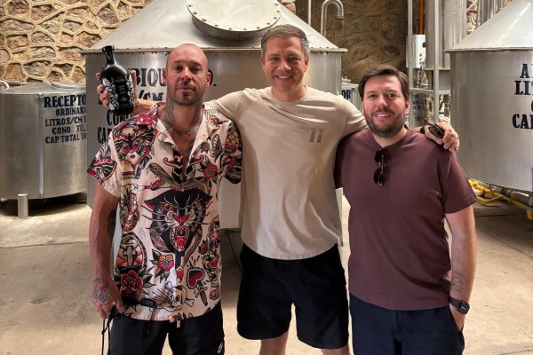 <p>Qué hacen dos chilenos produciendo tequila en Jalisco</p>
