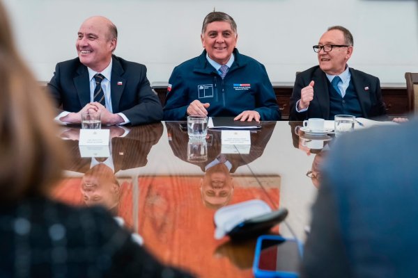 <p>La Moneda descarta postergar votación de proyecto de reconstrucción por temporales: “Es importante cerrar esta tramitación mañana”</p>