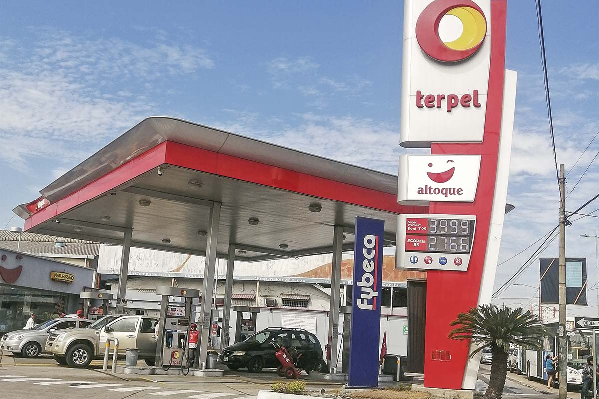<p>Compañía de combustibles del grupo Angelini venderá red de estaciones de servicios en Ecuador este año</p>