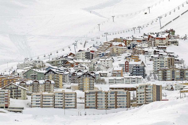 <p>Se derrite el acuerdo: MCP y Cururo desisten de su plan para unificar El Colorado, Farellones y Valle Nevado</p>
