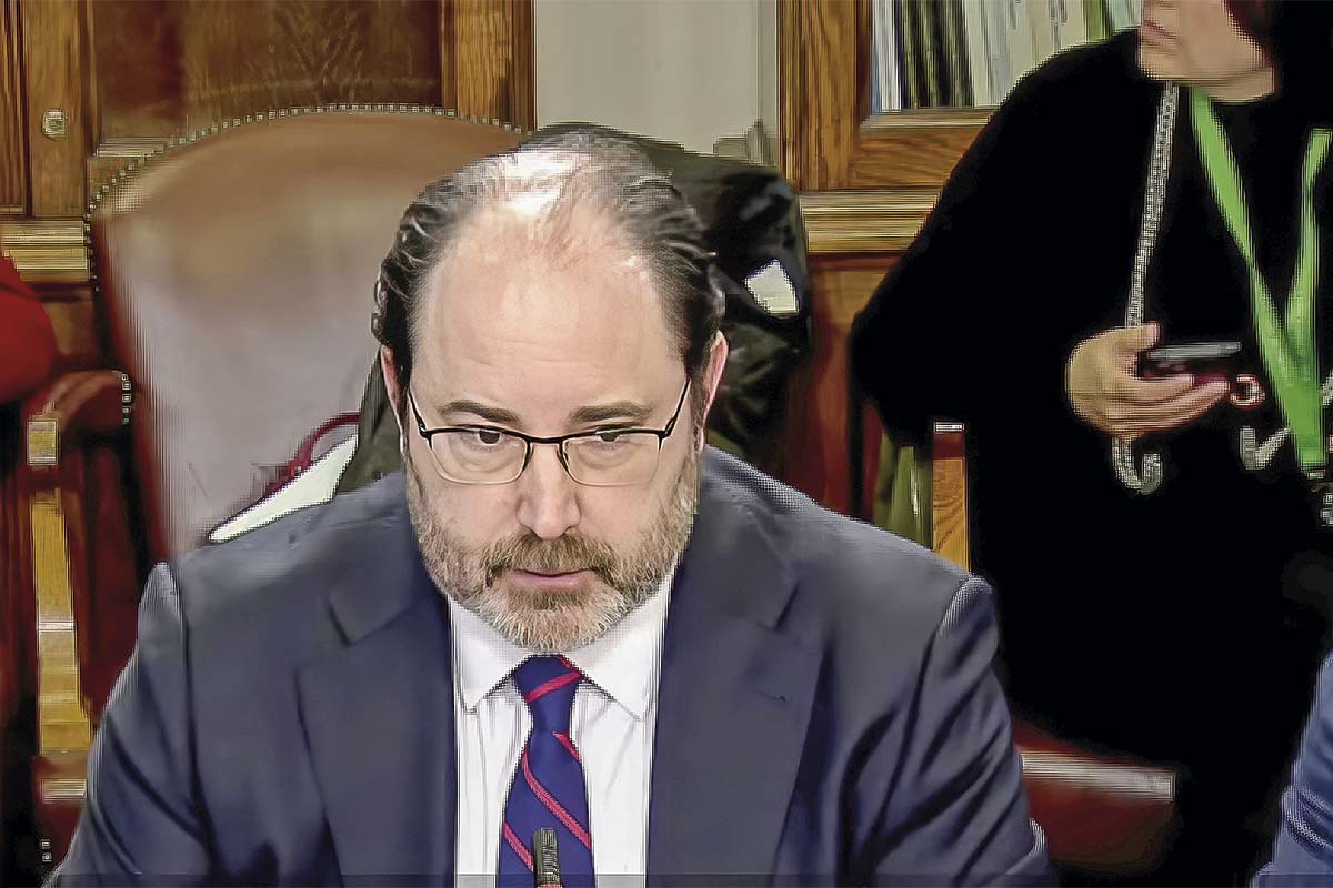 <p>Gobierno defiende fórmula para distribuir jornada al partir tramitación del proyecto de adaptabilidad laboral</p>