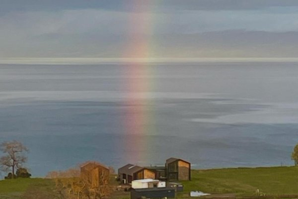 <p>Investigan vertimiento irregular de líquidos en aguas del Lago Llanquihue: municipio apunta a proyecto inmobiliario</p>