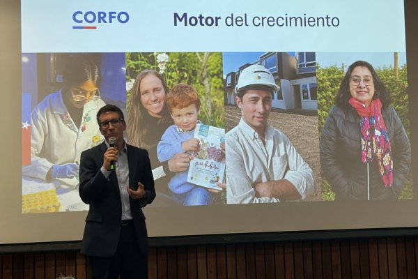 El vicepresidente ejecutivo de Corfo, José Ignacio Mujica, durante el encuentro organizado junto a la UC.